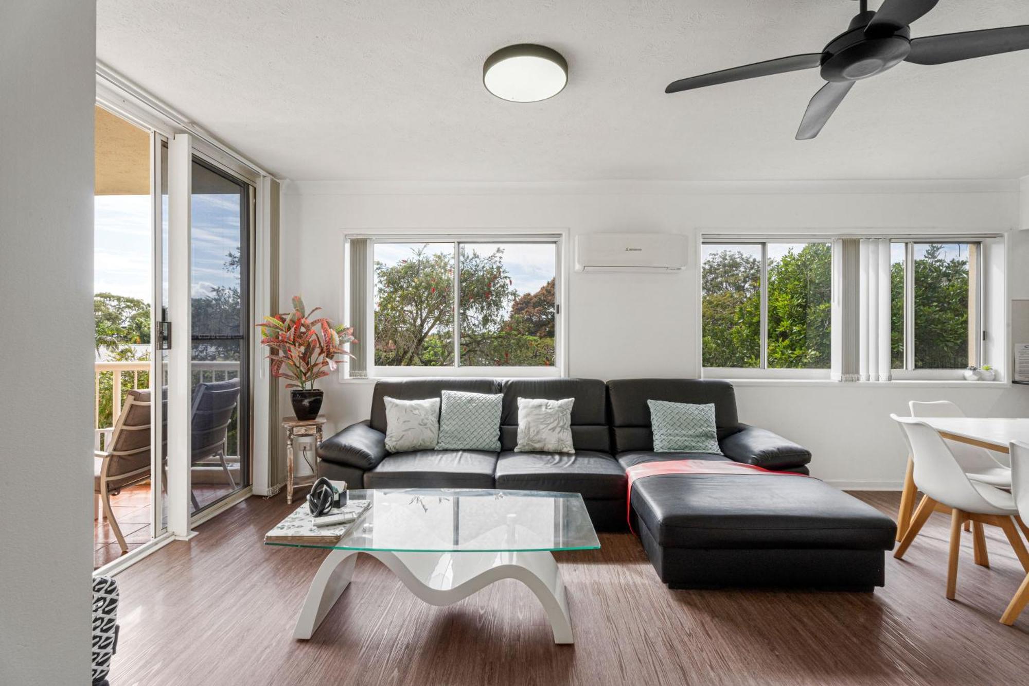 Charlton On The Esplanade Aparthotel Hervey Bay Buitenkant foto