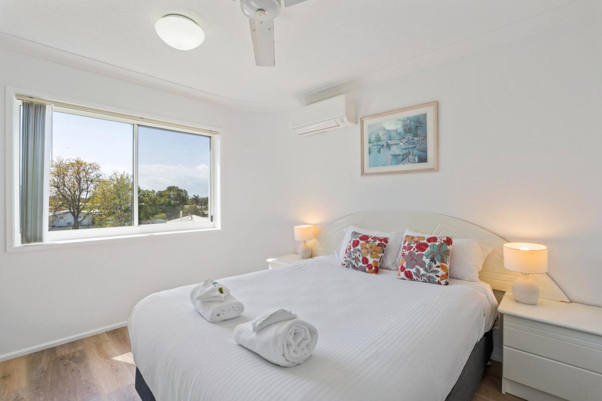 Charlton On The Esplanade Aparthotel Hervey Bay Buitenkant foto