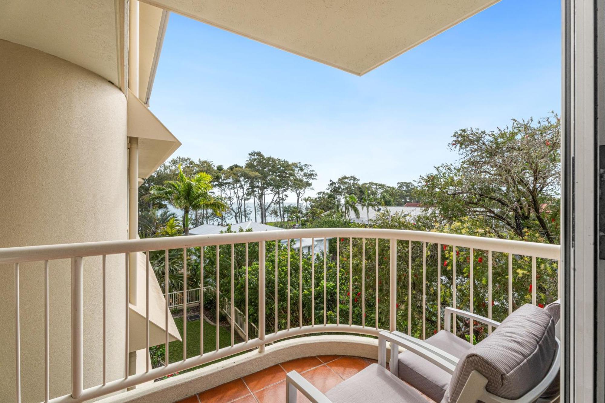 Charlton On The Esplanade Aparthotel Hervey Bay Buitenkant foto