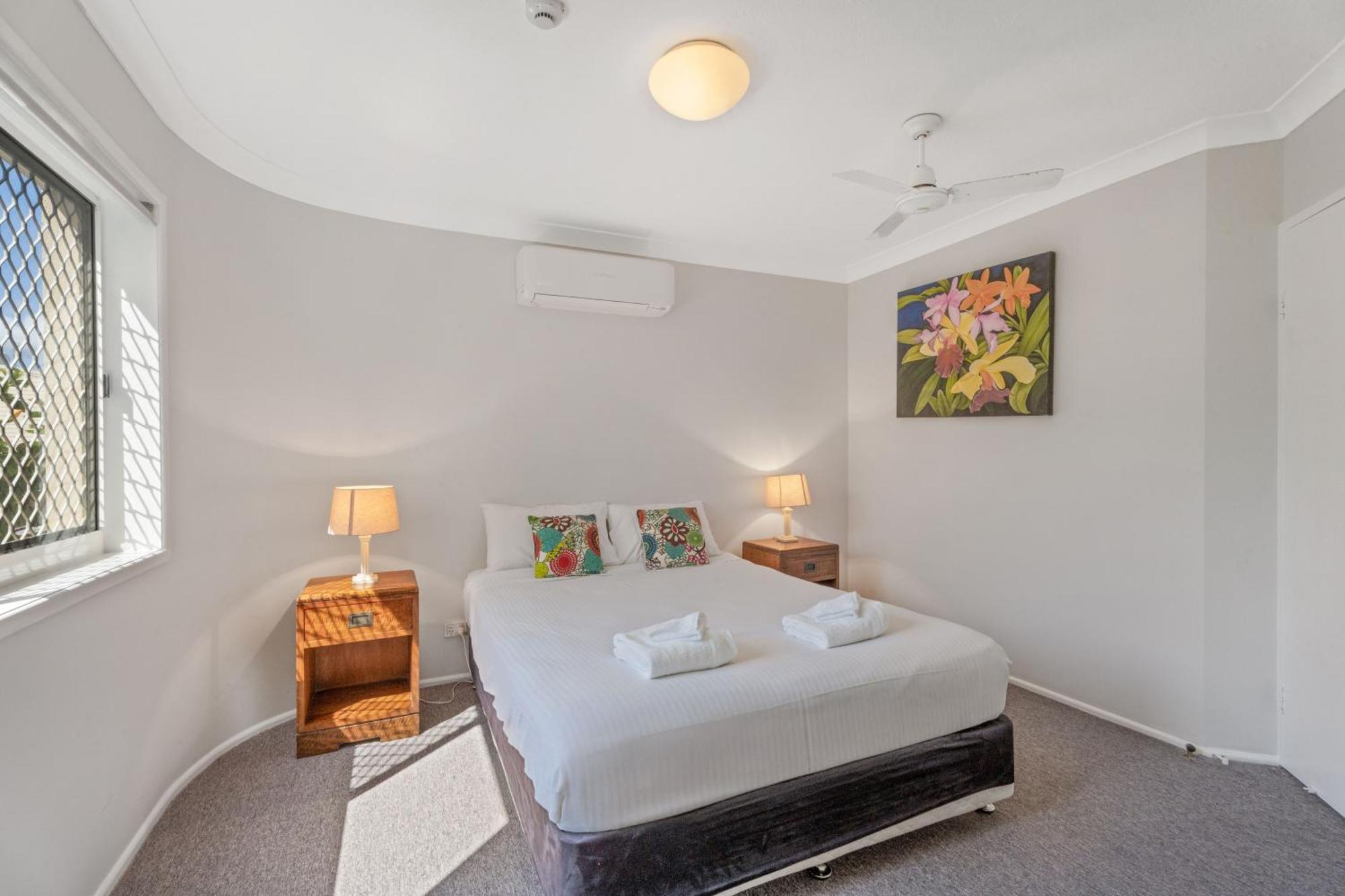 Charlton On The Esplanade Aparthotel Hervey Bay Buitenkant foto