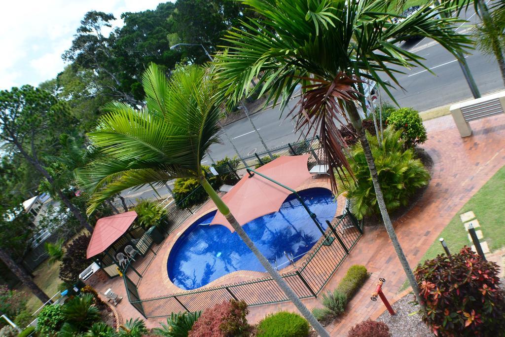 Charlton On The Esplanade Aparthotel Hervey Bay Buitenkant foto