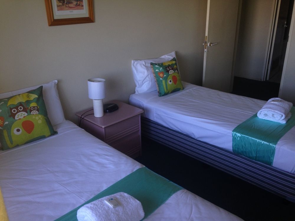 Charlton On The Esplanade Aparthotel Hervey Bay Buitenkant foto