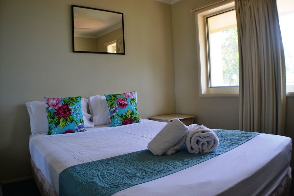 Charlton On The Esplanade Aparthotel Hervey Bay Buitenkant foto