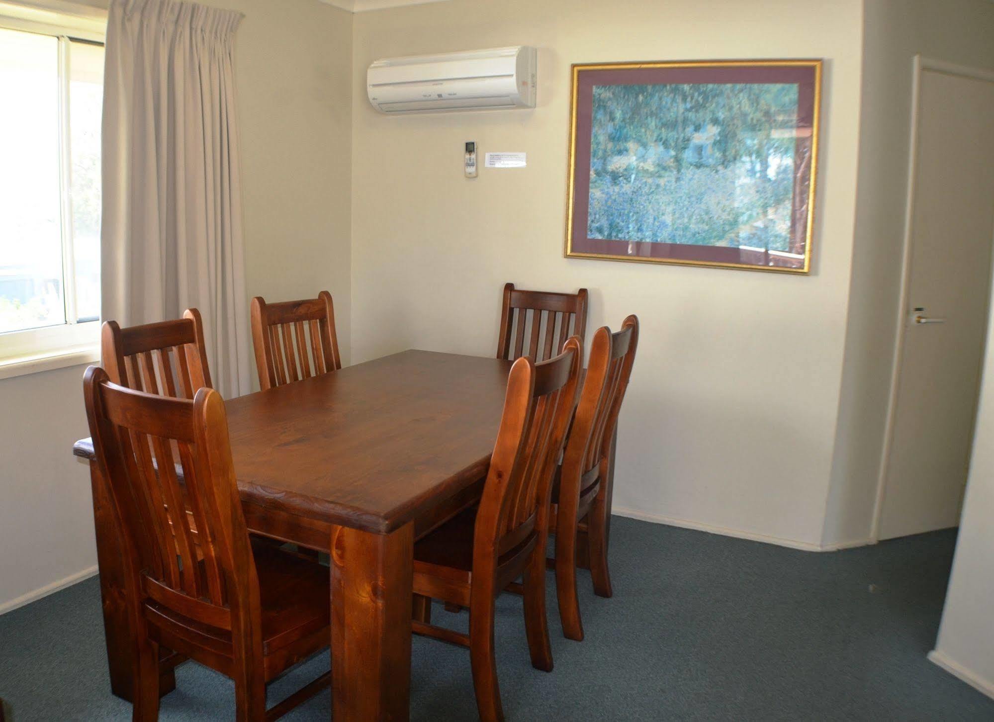 Charlton On The Esplanade Aparthotel Hervey Bay Buitenkant foto