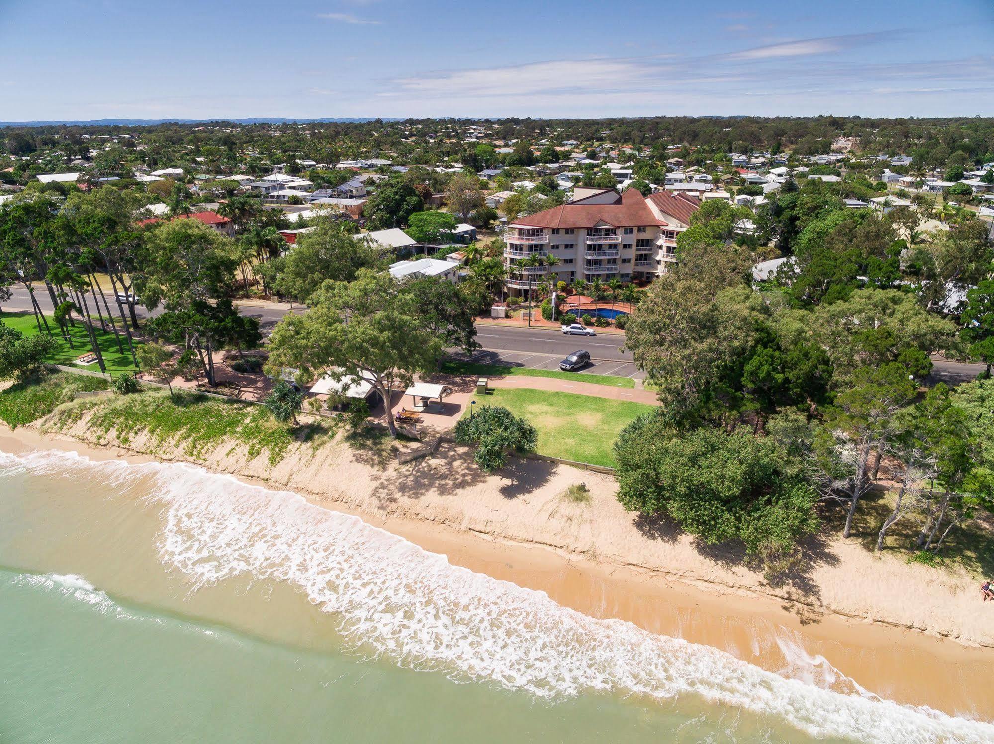 Charlton On The Esplanade Aparthotel Hervey Bay Buitenkant foto